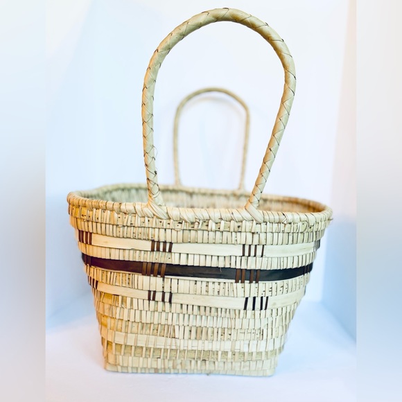 Other - Vintage hand woven bamboo bi-colored shopping basket. Boho